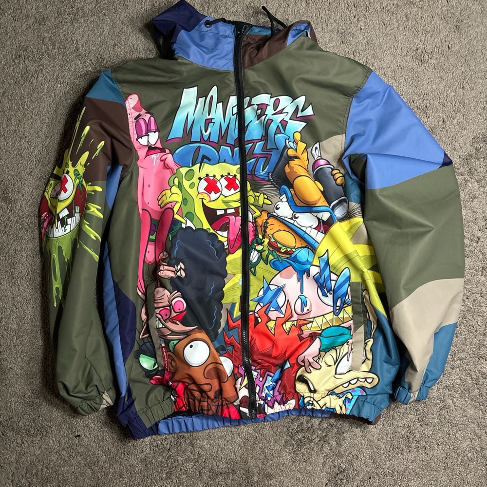 MEMBERS ONLY X NICKELODEON WINDBREAKER HOODIE